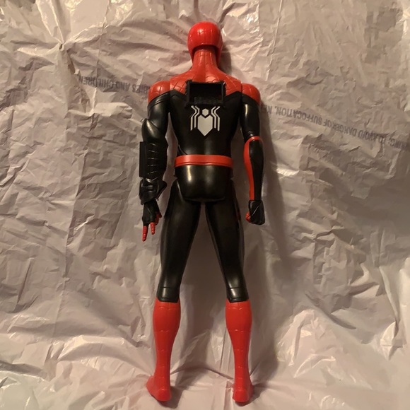 Black and red Spiderman Figurine - Picture 2 of 4